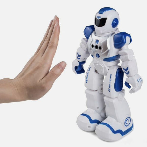 روبوت ذكي تفاعلي – Smart Robot بتحكم عن بعد